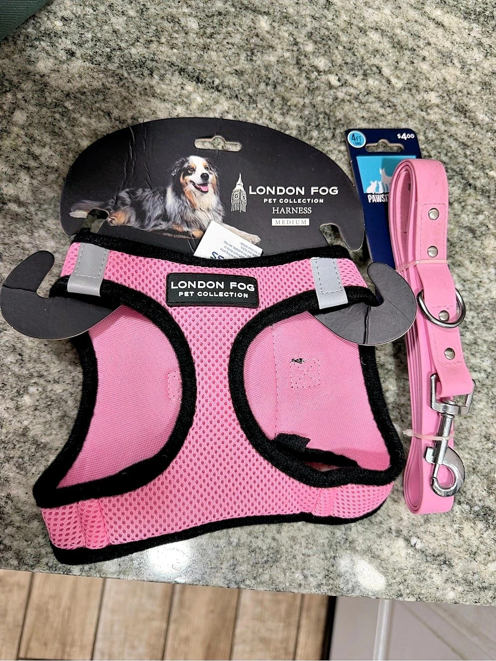 London Fog Pet Collection Harness Pink Medium NWT Dog Harness & Leash